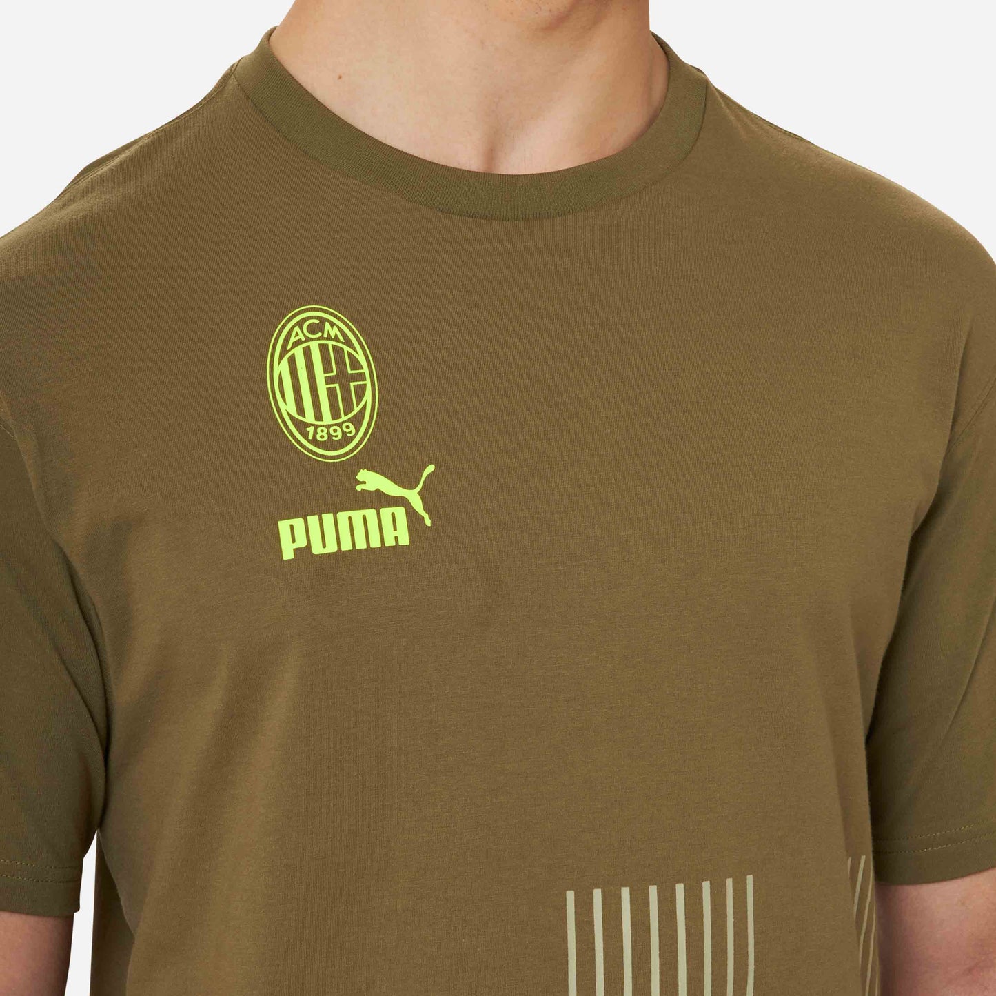 T-SHIRT MILAN CON STAMPE E PATCH