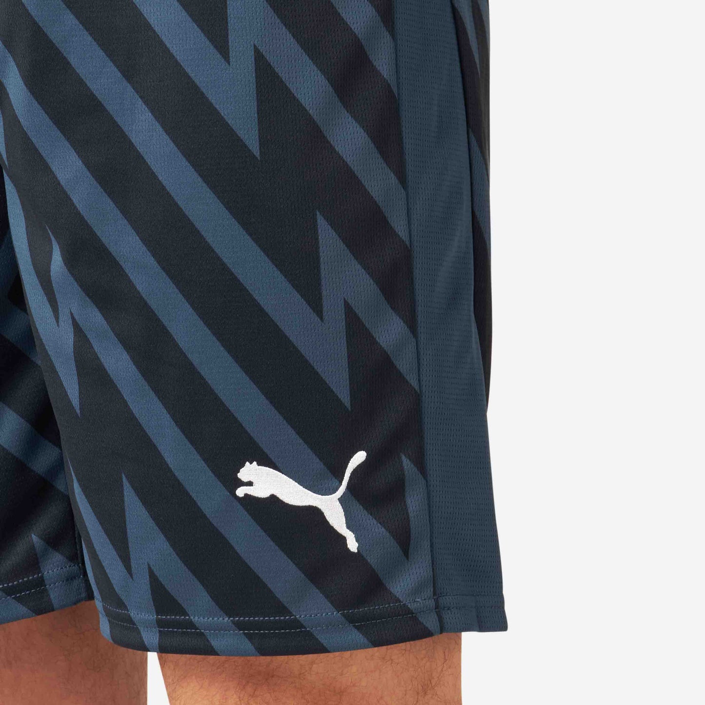 MILAN GOALKEEPER THIRD 2023/24 SHORTS