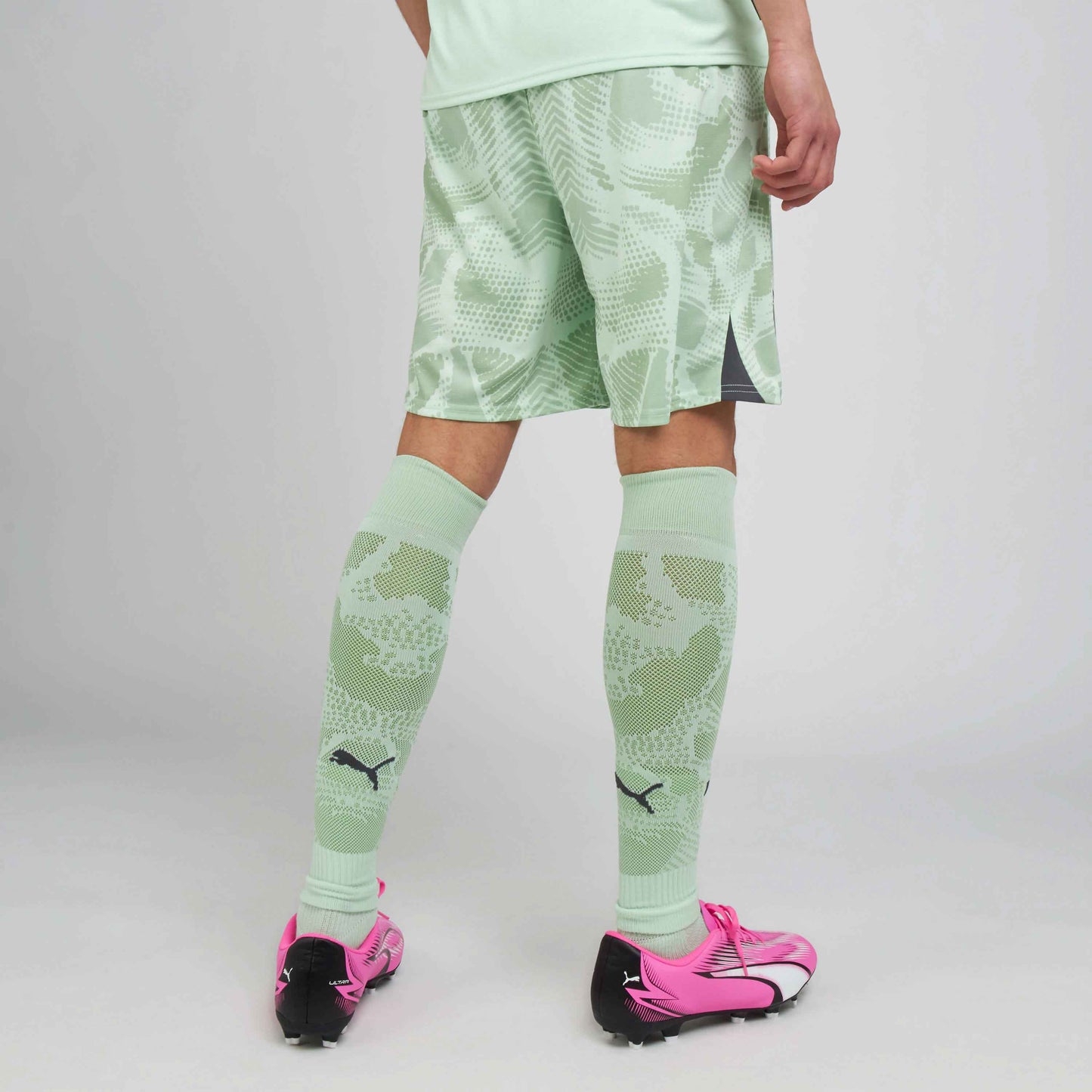 MILAN GOALKEEPER THIRD 2024/25 SHORTS