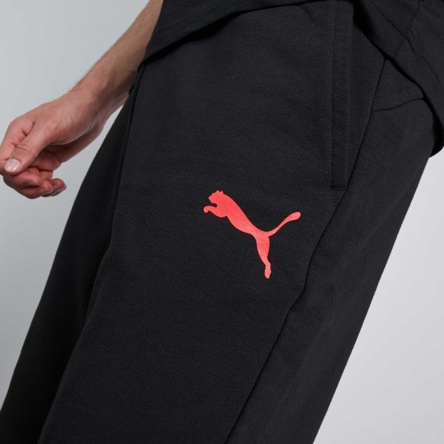 AC MILAN ESSENTIAL COLLECTION BLACK SHORTS