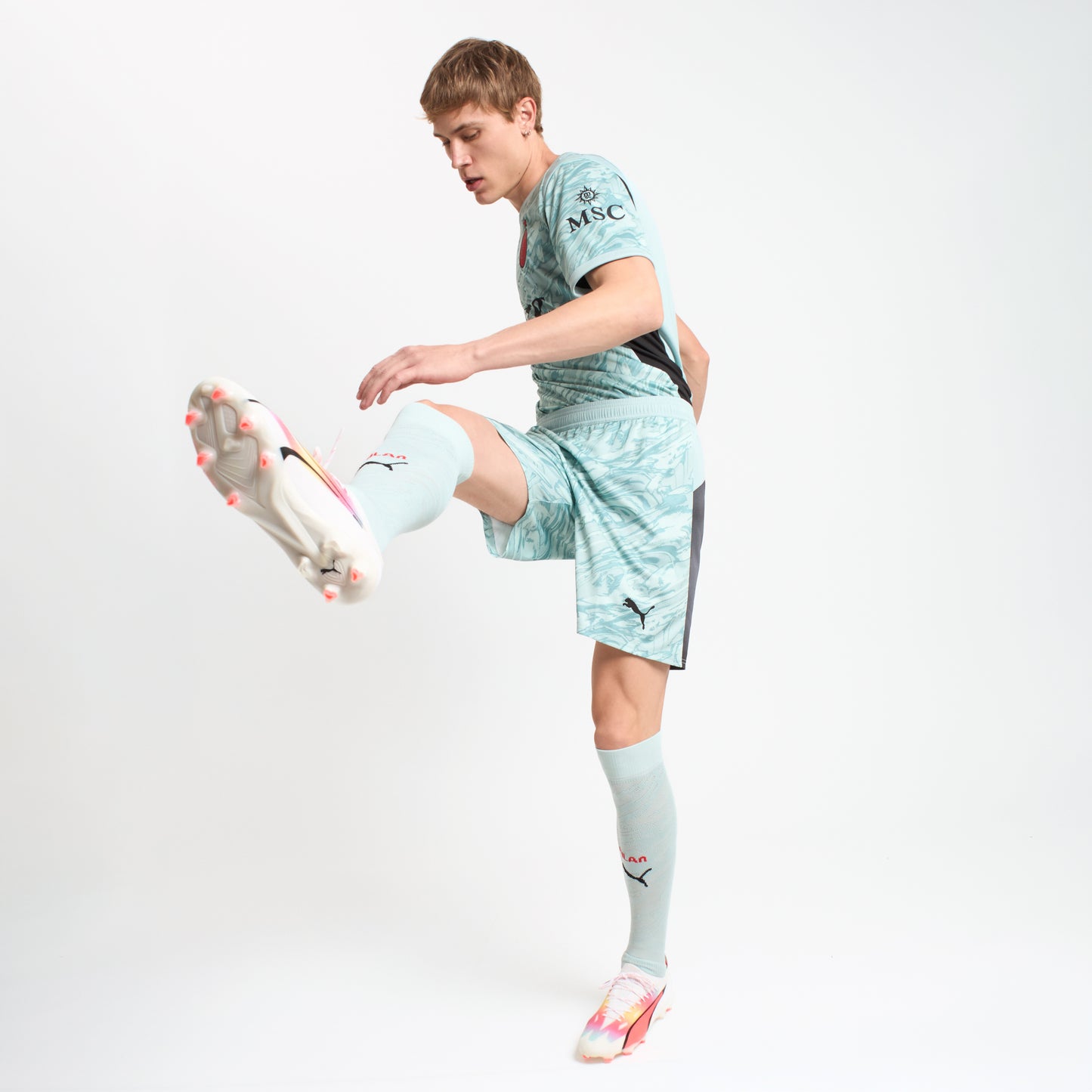 MILAN GOALKEEPER HOME 2025/26 SHORTS