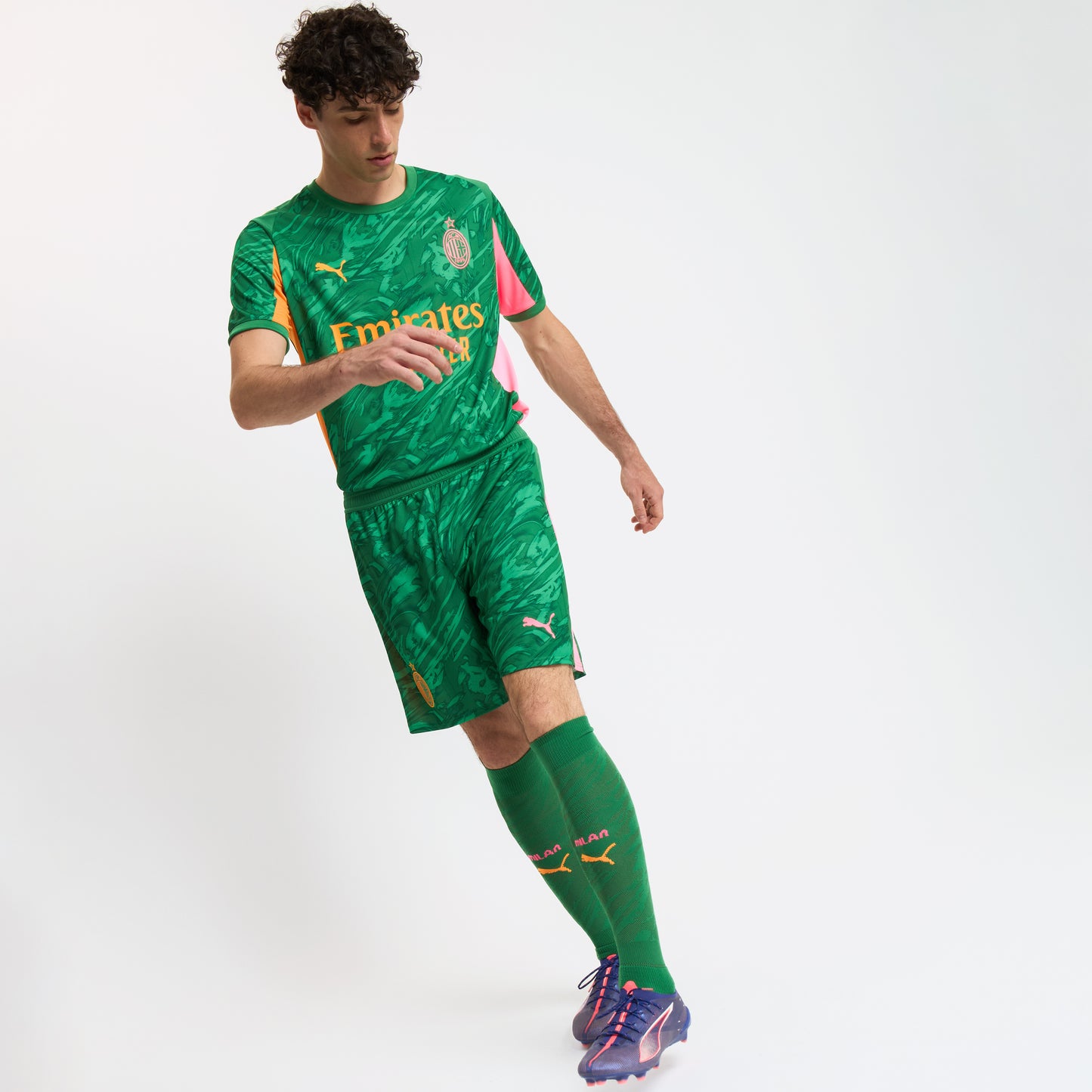 MILAN GOALKEEPER THIRD 2025/26 SHORTS