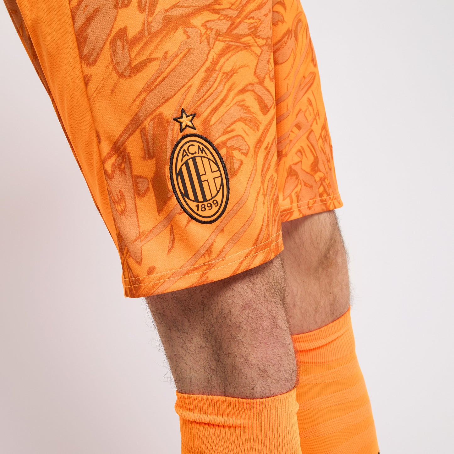 MILAN GOALKEEPER AWAY 2025/26 SHORTS