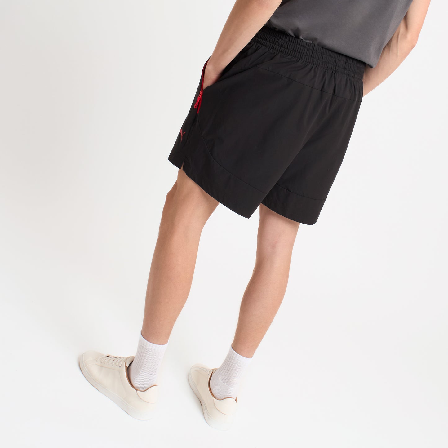 PANTALONCINI NERI MILAN PUMATECH 2025/26 CON TASCHE