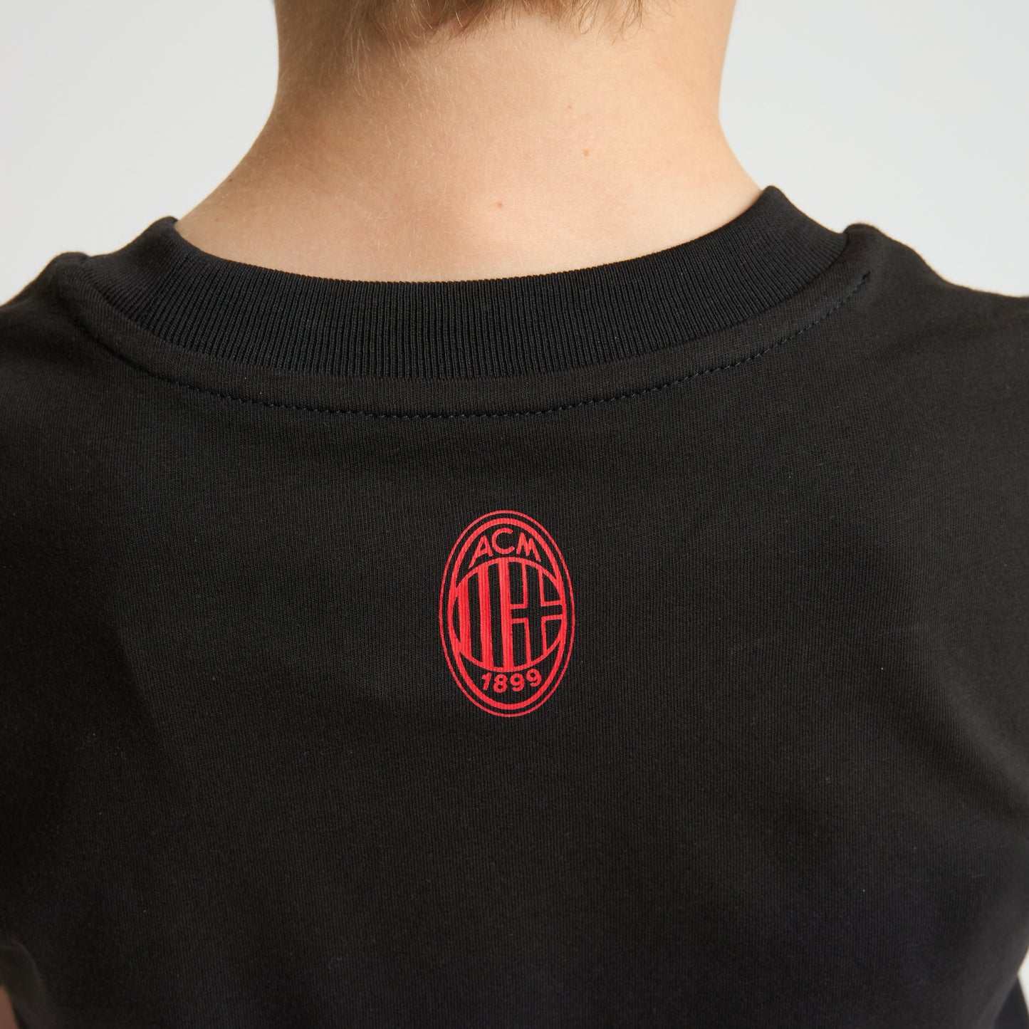 T-SHIRT NERA CON GRAFICA ROSSONERI BAMBINO MILAN CULTURE
