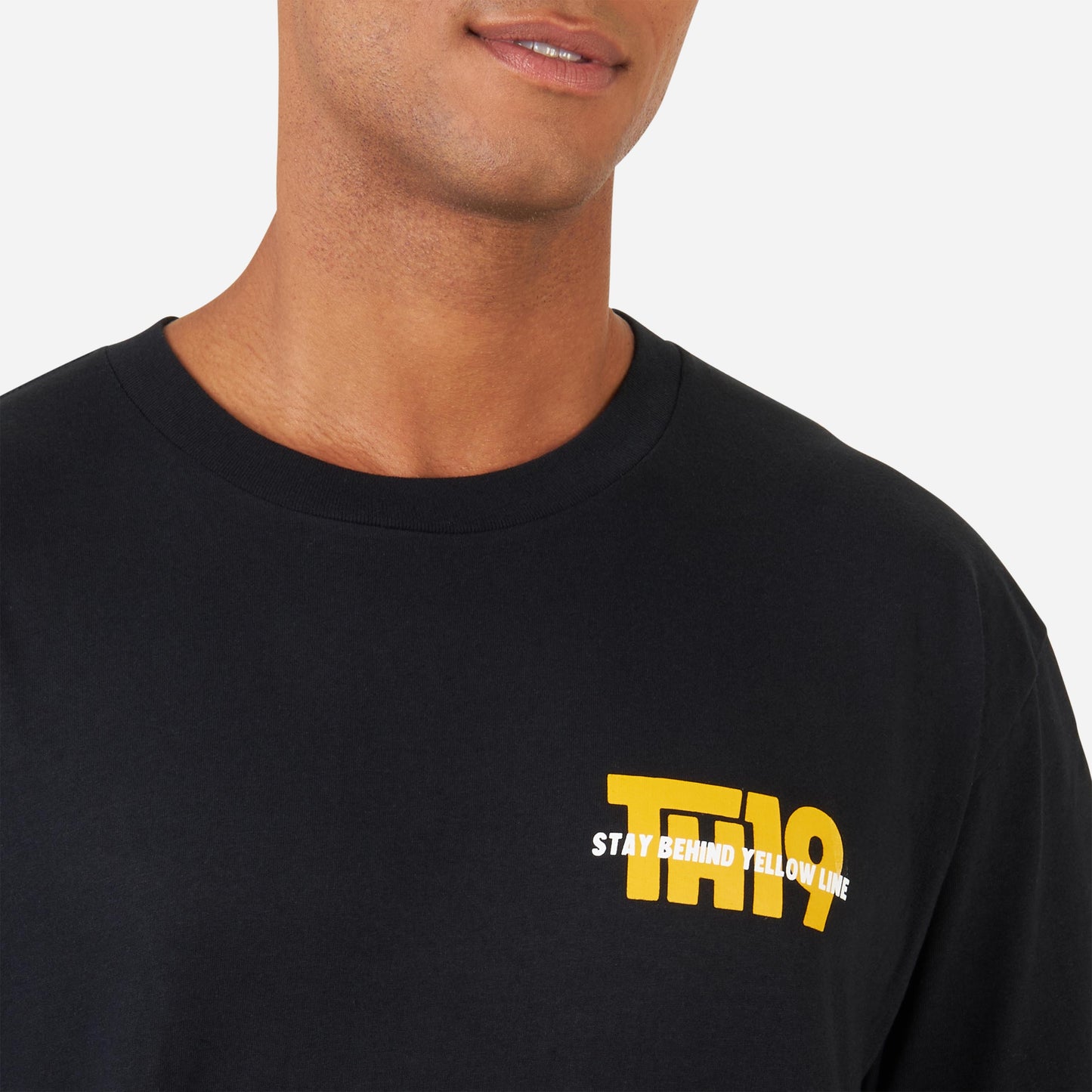 TH19 X ACM - T-SHIRT NERA CON STAMPA SUL RETRO