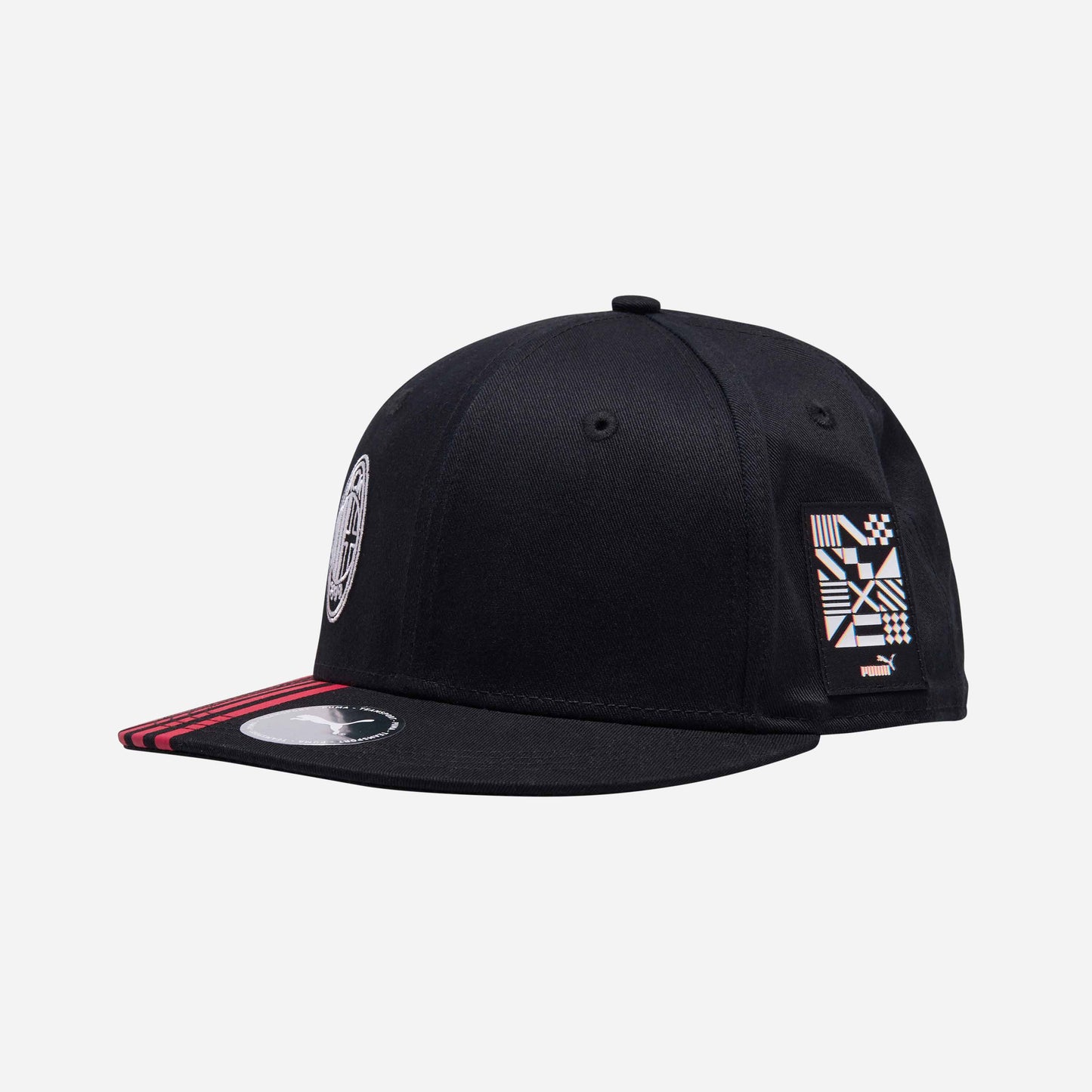 CAPPELLINO MILAN CON STAMPA FRONTALE E PATCH LATERALE