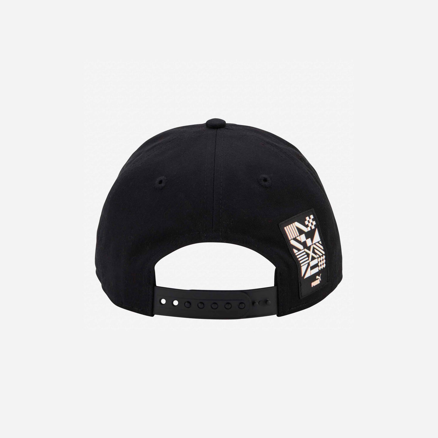 CAPPELLINO MILAN CON RICAMI E PATCH