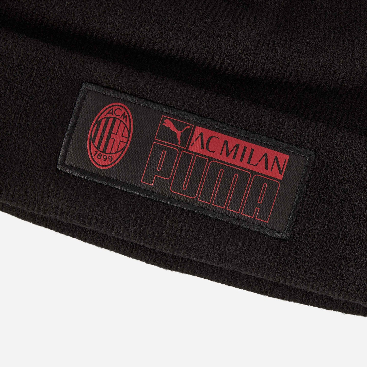 CAPPELLO MILAN CON LOGHI A CONTRASTO