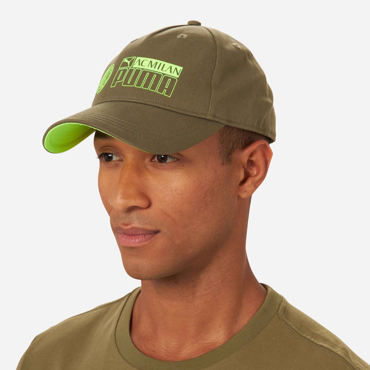 CAPPELLINO MILAN CON STAMPA FRONTALE