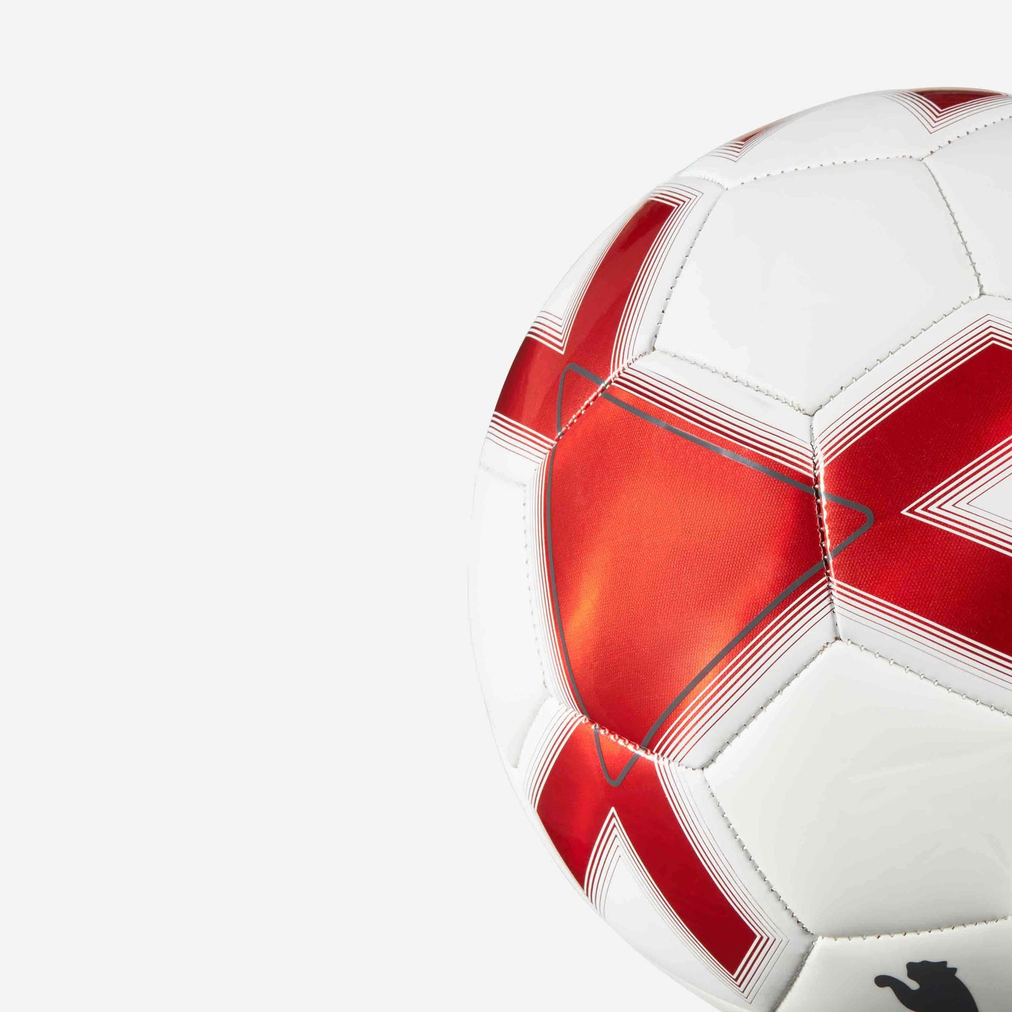 MILAN CAGE SOCCER BALL WITH METALLIC DESIGN