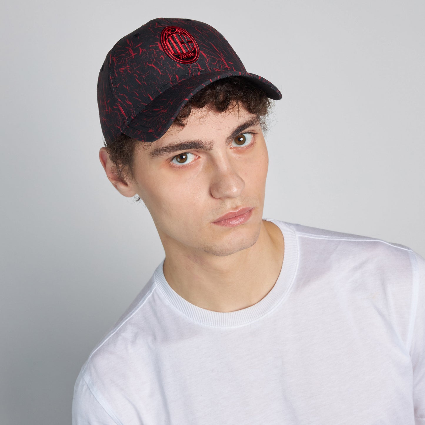 CAPPELLINO 9FORTY® NEW ERA X AC MILAN CON LOGO E DETTAGLI ROSSONERI