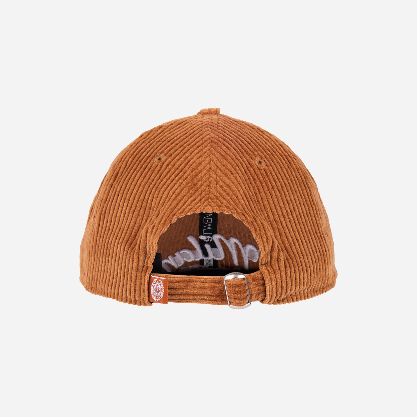 CAPPELLINO 9TWENTY® NEW ERA X AC MILAN IN VELLUTO A COSTINE CON RICAMO