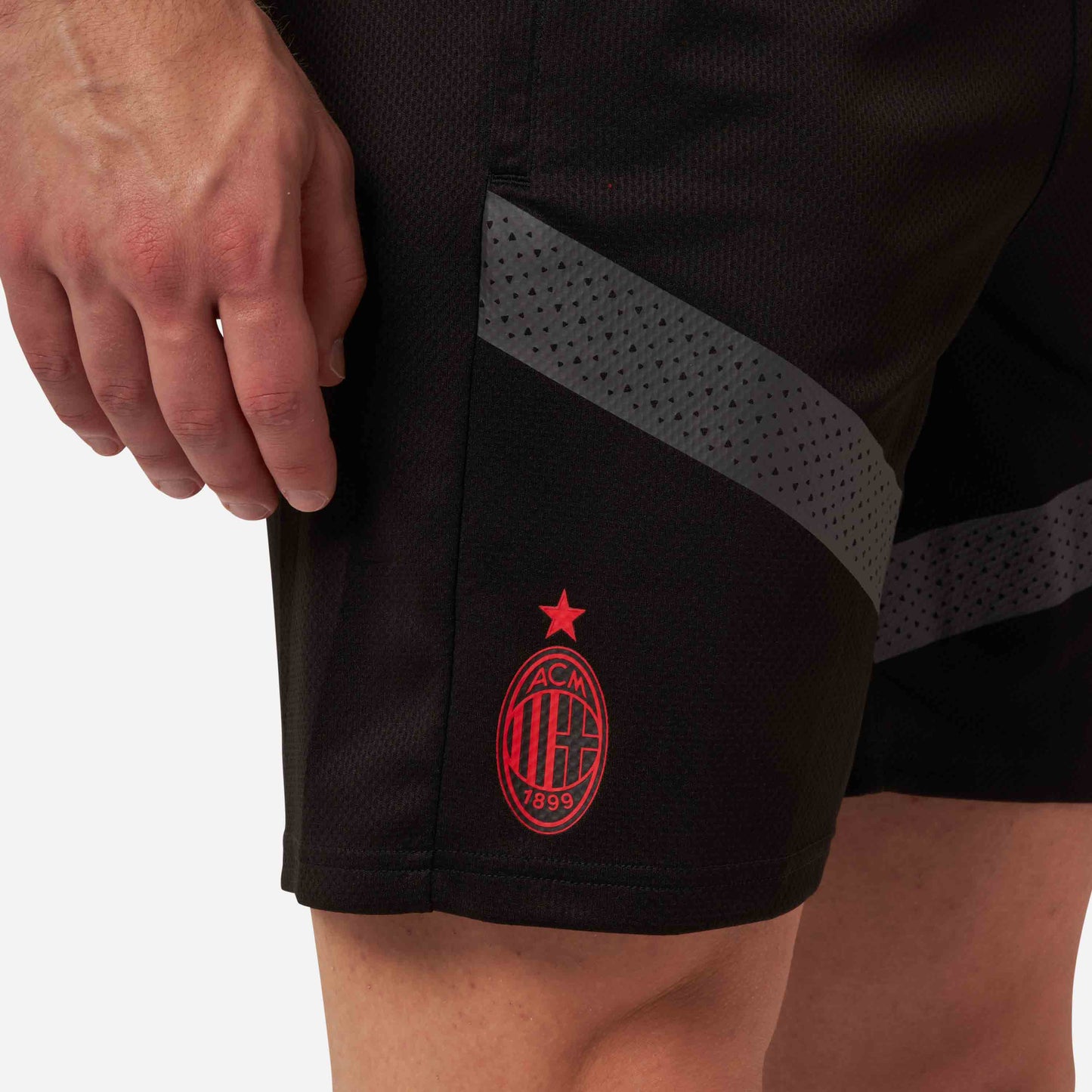 MILAN TRAINING 2022/23 SHORTS