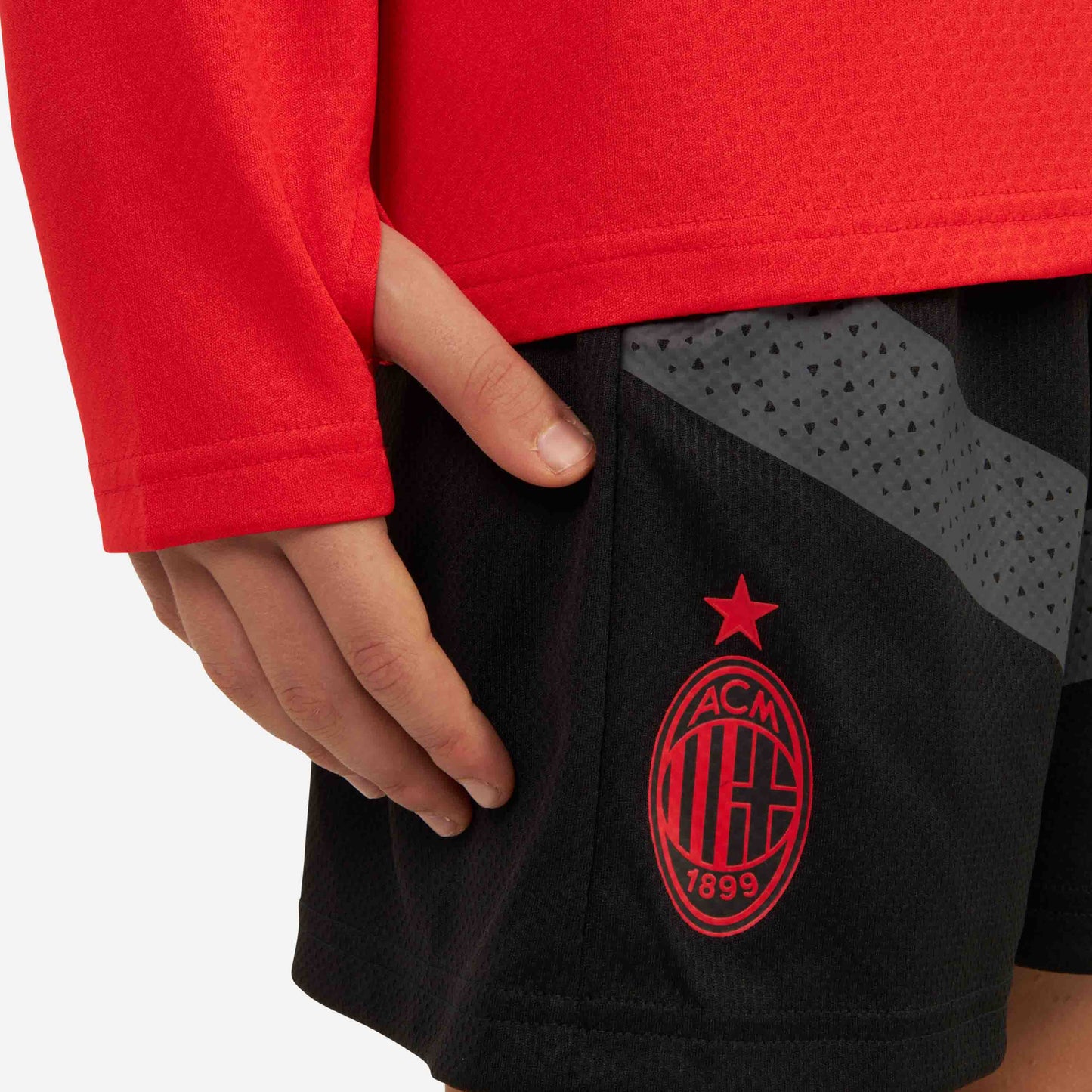 MILAN 1/4 ZIP LONG-SLEEVE TRAINING 2022/23 KIDS’ JERSEY