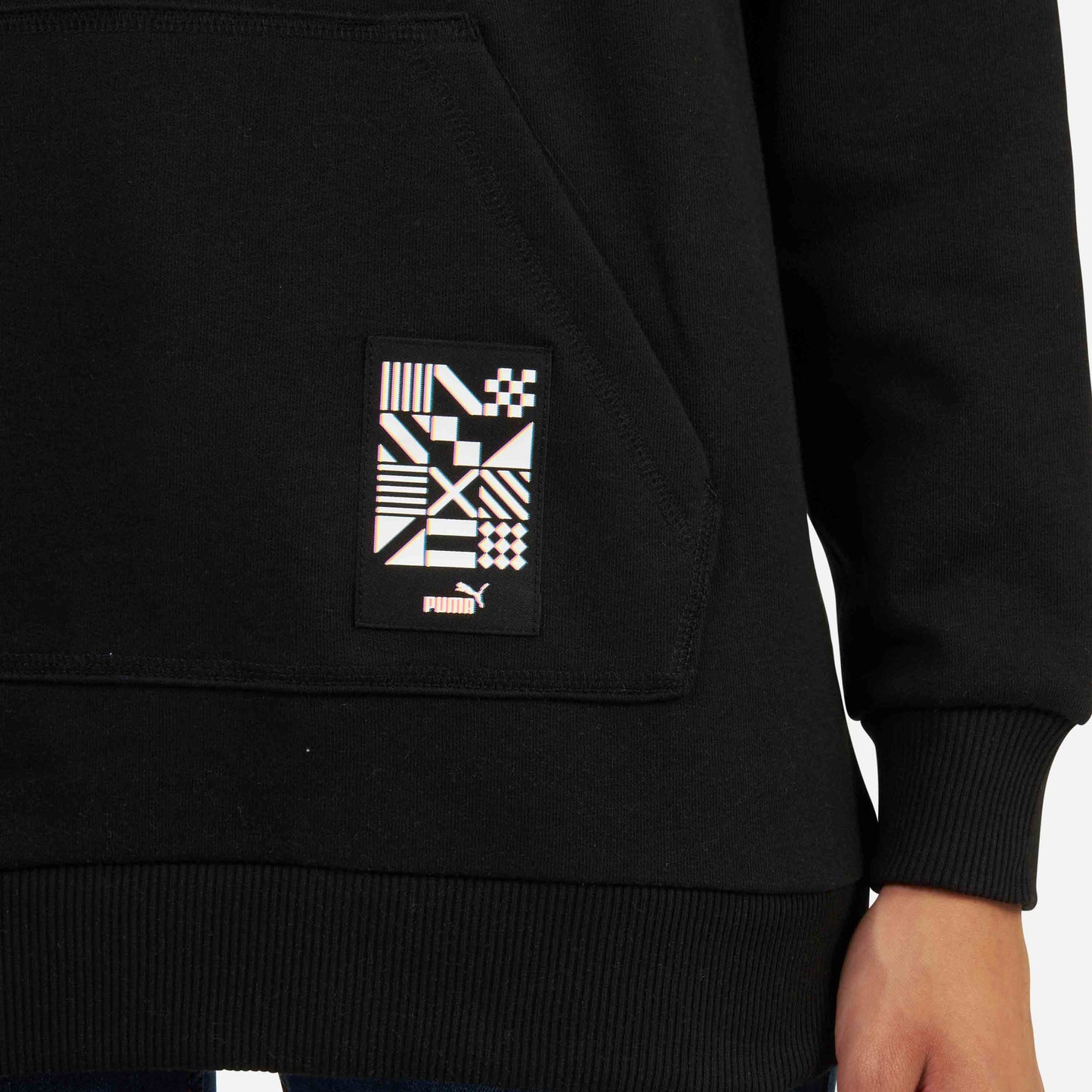 MILAN WOMEN’S SWEATSHIRT WITH HOOD AND FRONT POCKET