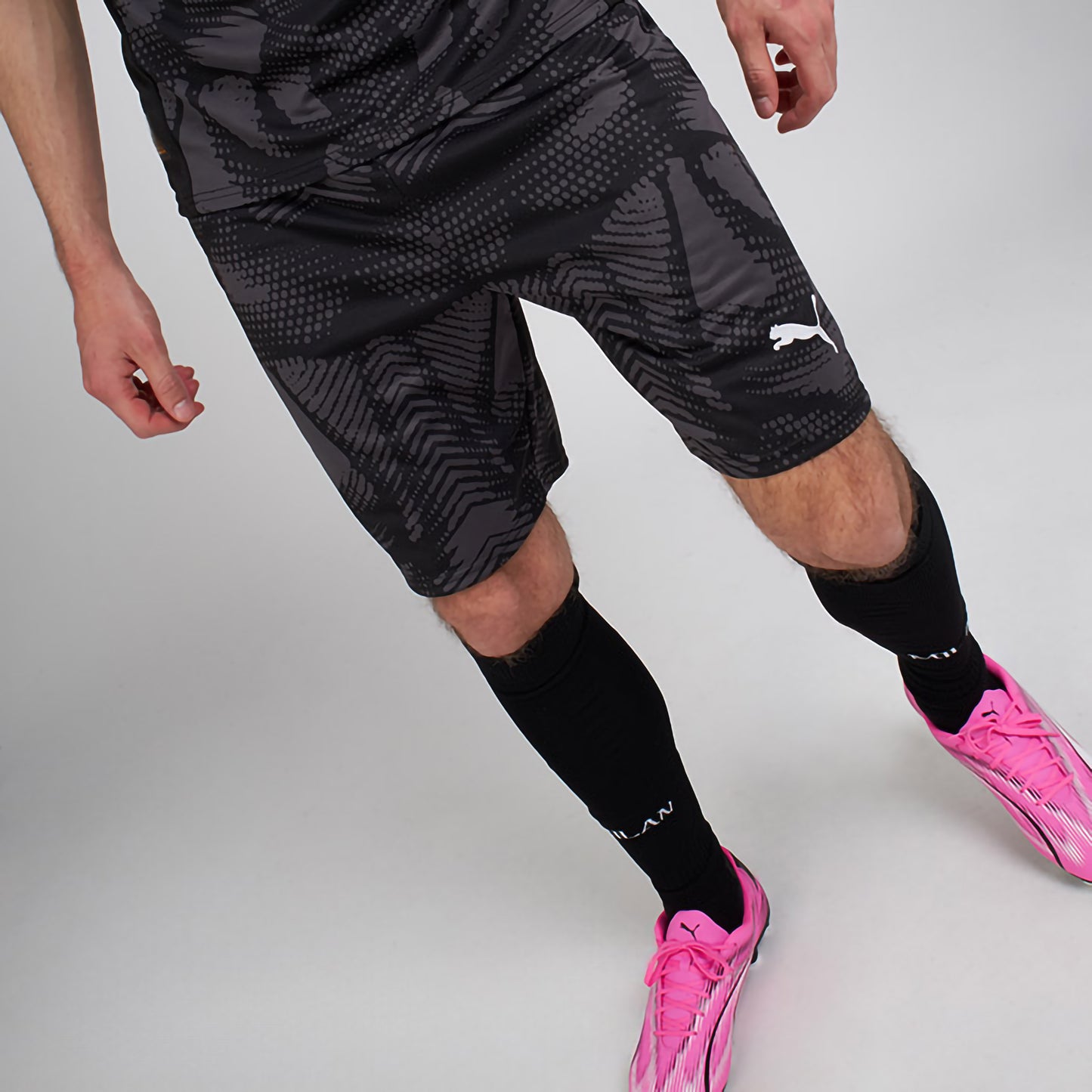 MILAN GOALKEEPER HOME 2024/25 SHORTS