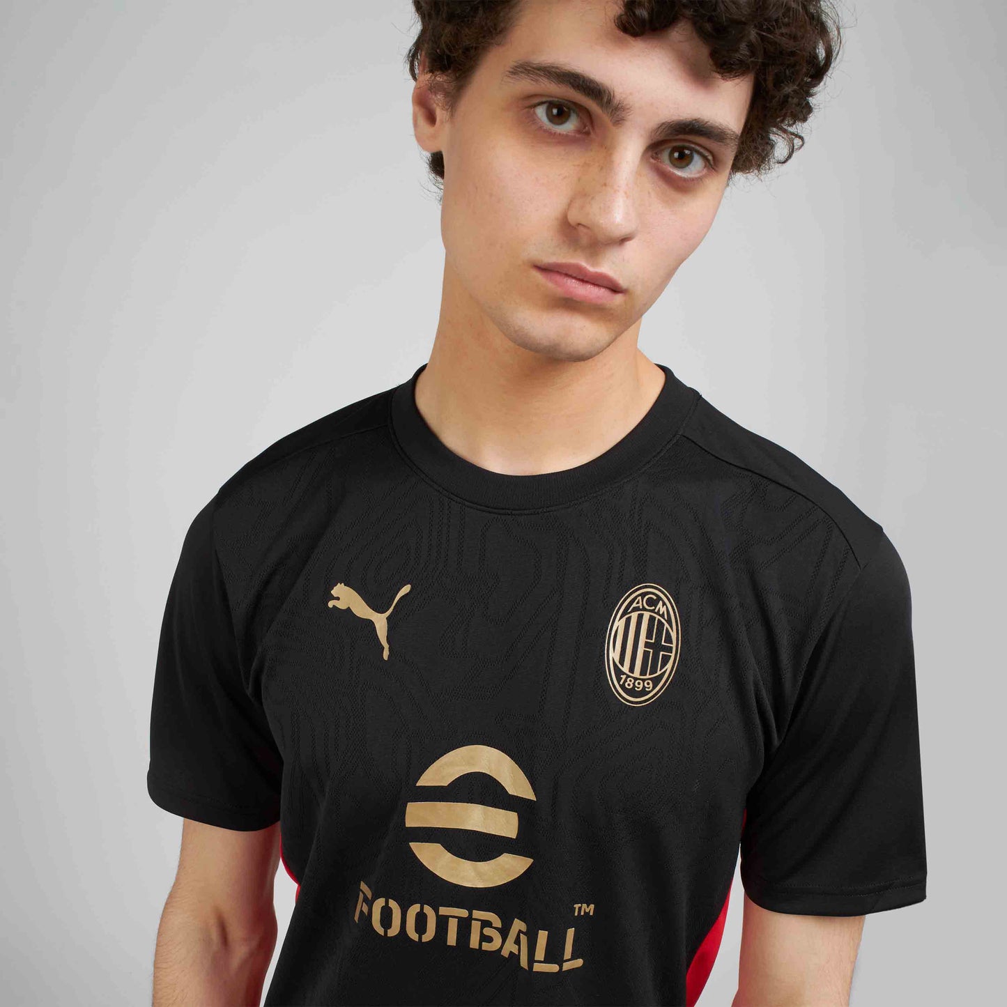 MILAN TRAINING 2024/25 JERSEY