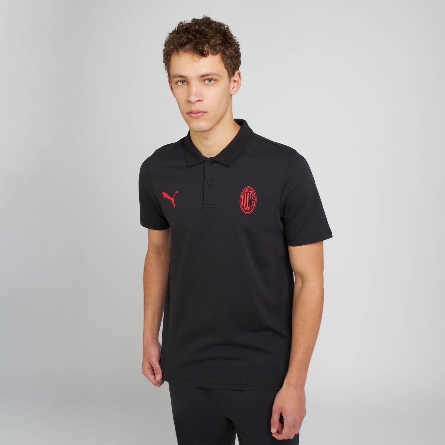AC MILAN ESSENTIAL COLLECTION BLACK SHORT-SLEEVED POLO SHIRT
