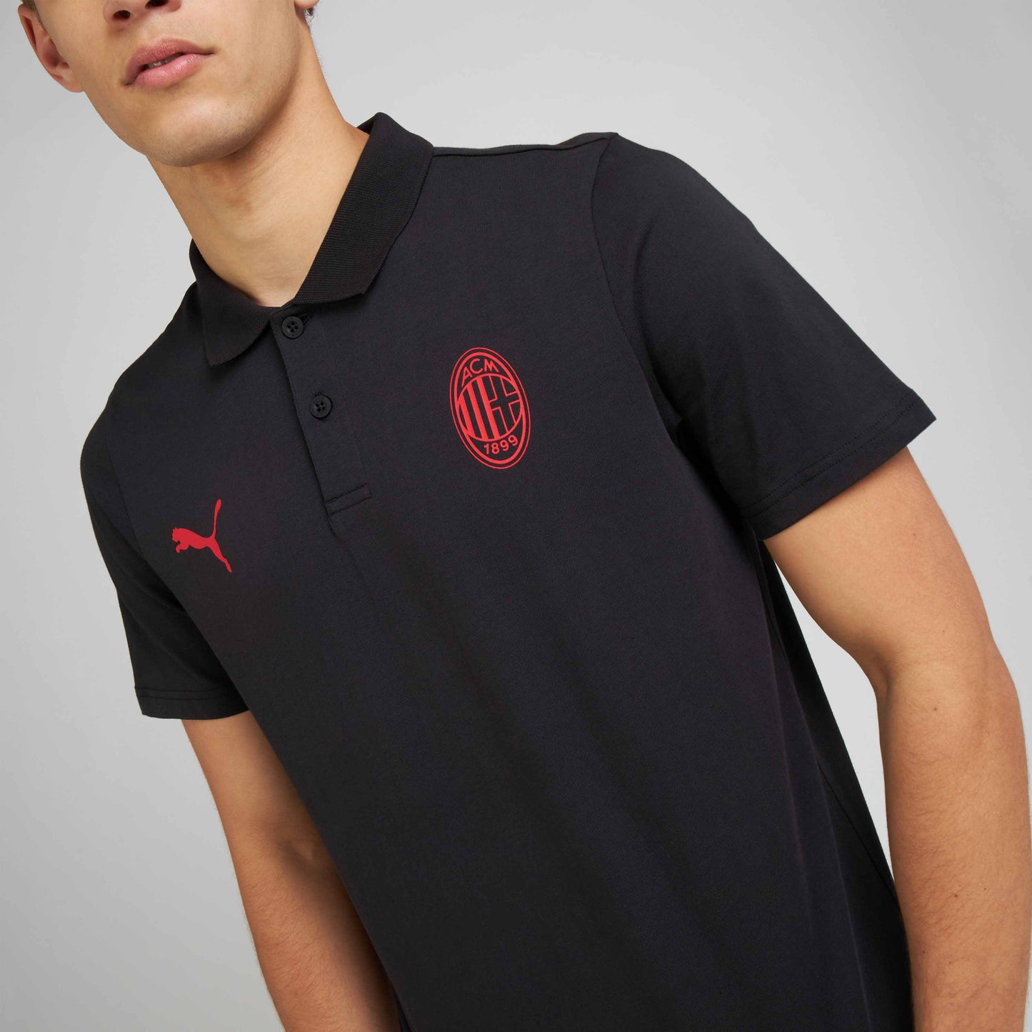 AC MILAN ESSENTIAL COLLECTION BLACK SHORT-SLEEVED POLO SHIRT