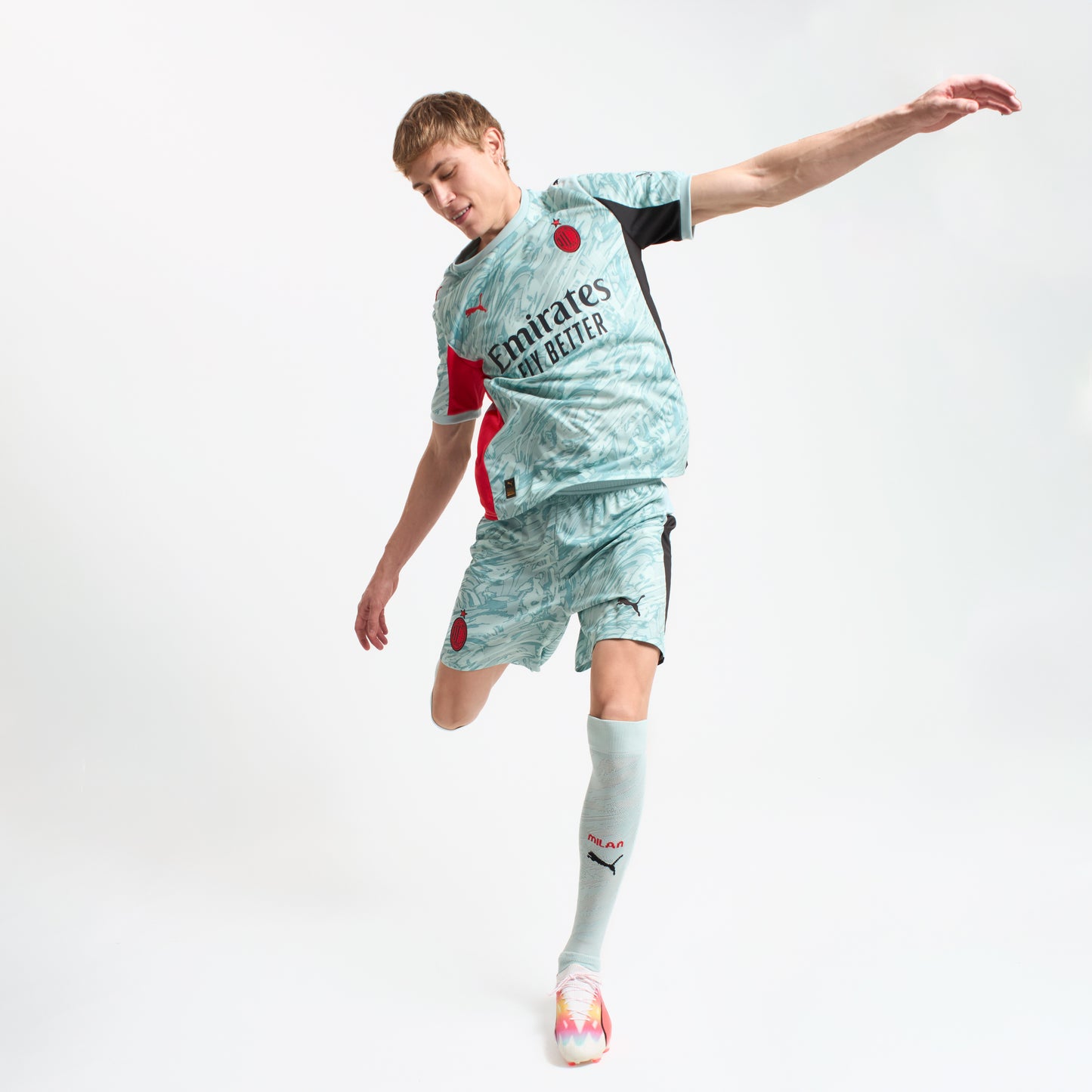 MILAN GOALKEEPER HOME 2025/26 JERSEY