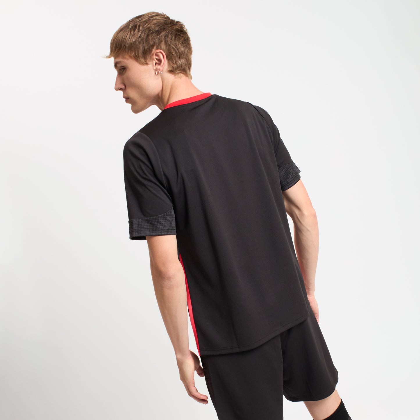 MILAN TRAINING 2025/26 BLACK JERSEY