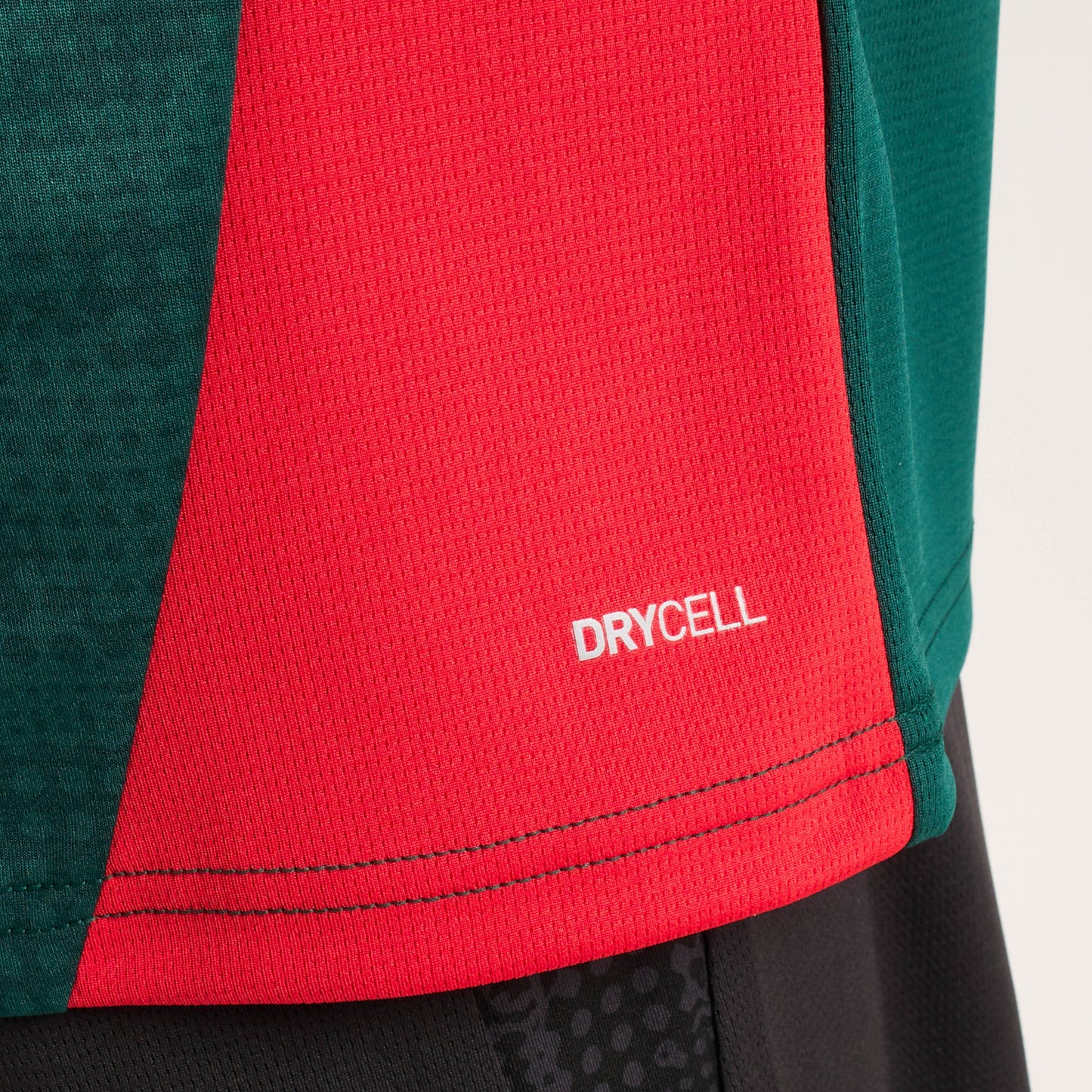 MILAN TRAINING 2025/26 GREEN JERSEY