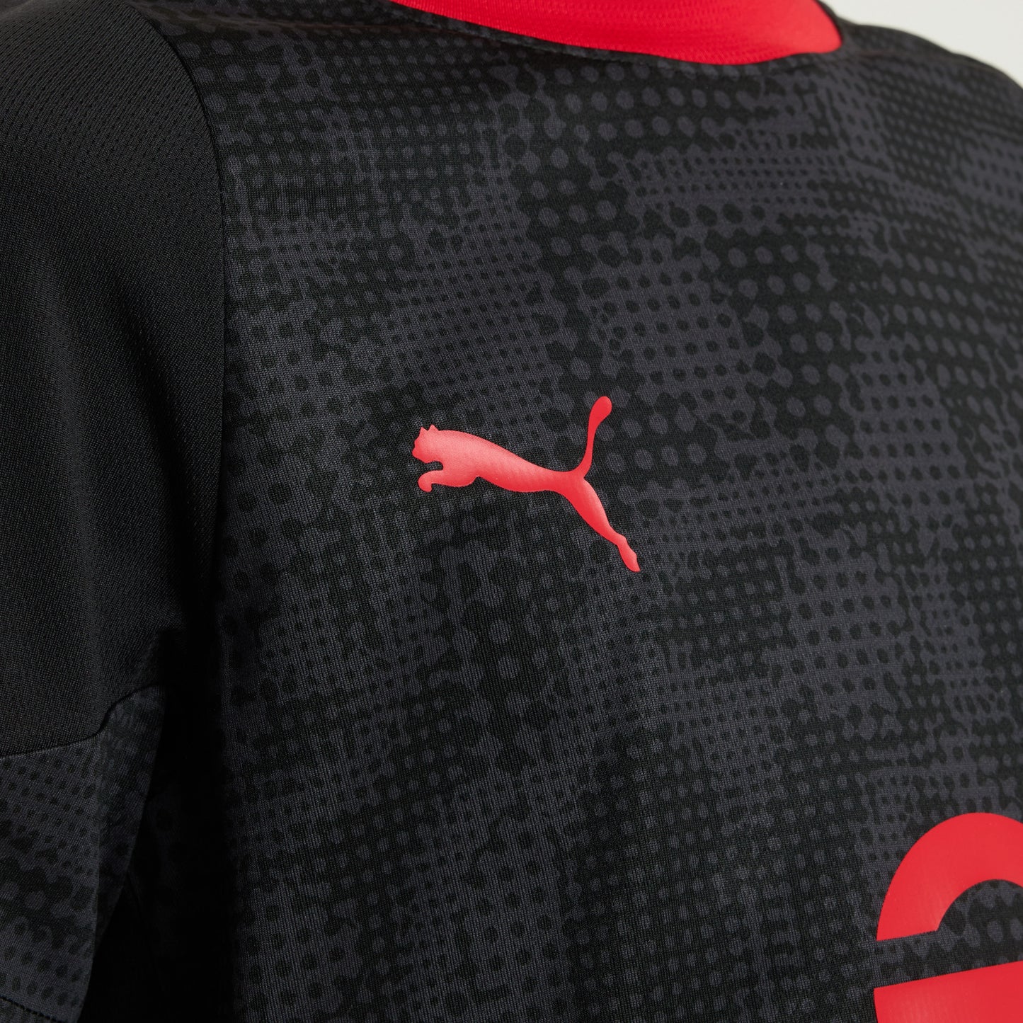 MILAN TRAINING 2025/26 KIDS' BLACK JERSEY