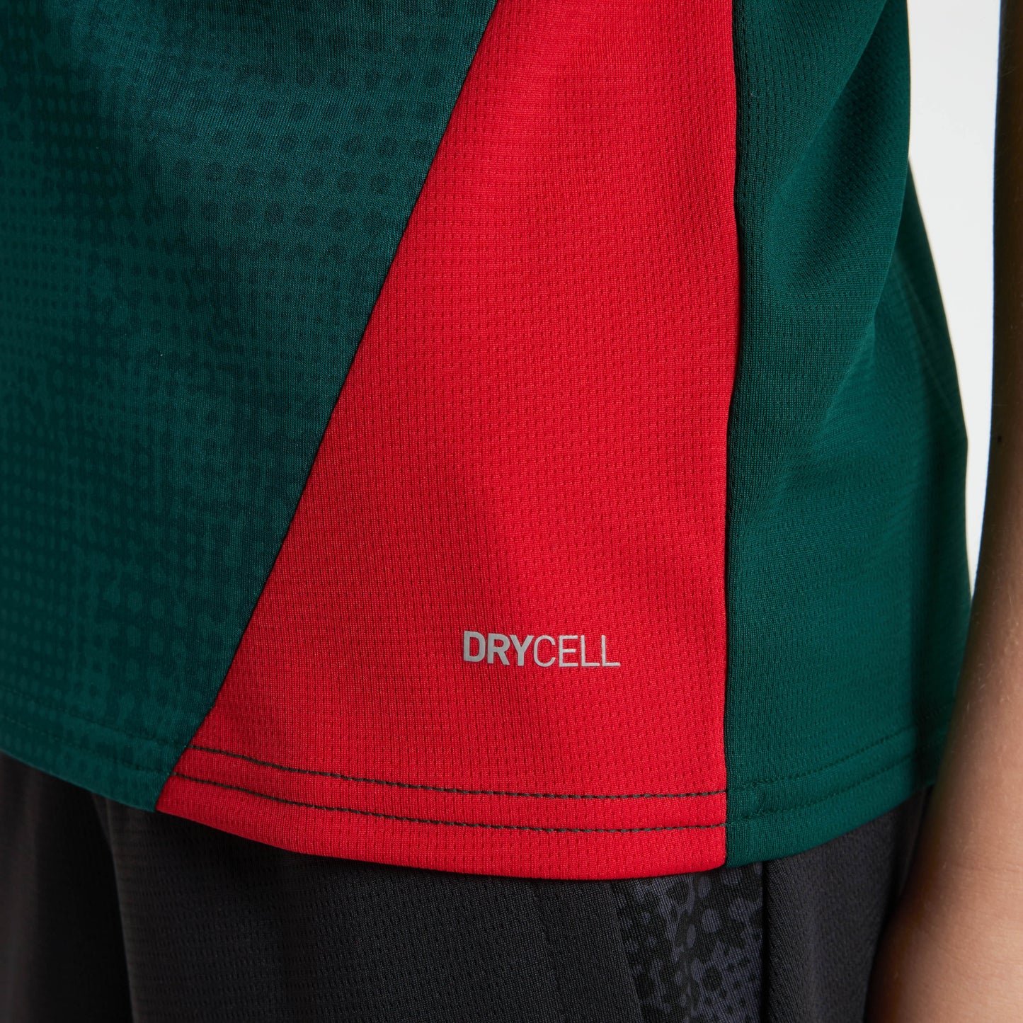 MILAN TRAINING 2025/26 KIDS' GREEN JERSEY