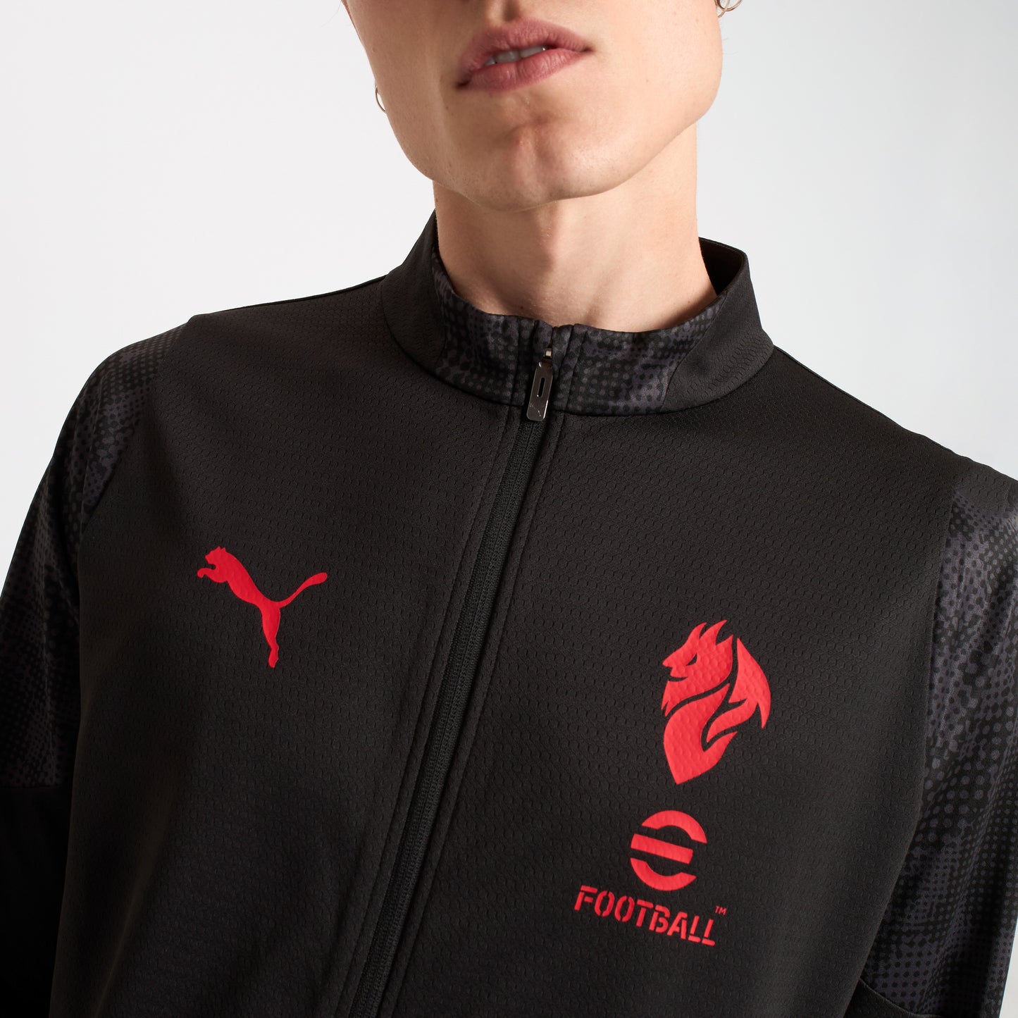 GIACCA NERA MILAN TRAINING 2025/26 CON ZIP E TASCHE