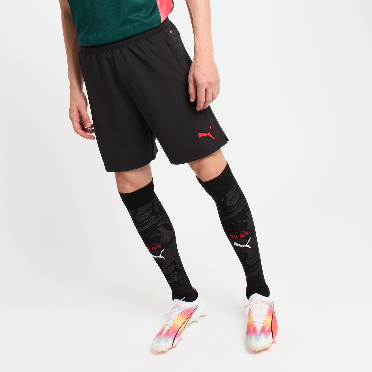 MILAN TRAINING 2025/26 BLACK SHORTS