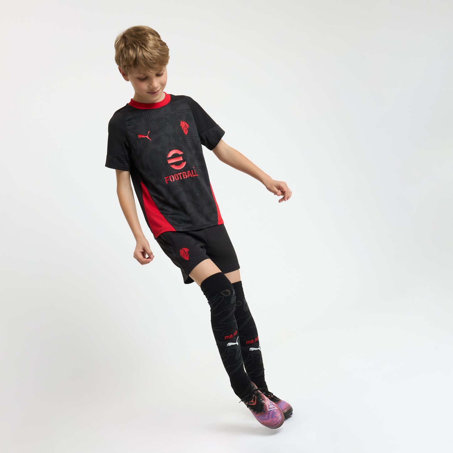 MILAN TRAINING 2025/26 KIDS' BLACK SHORTS