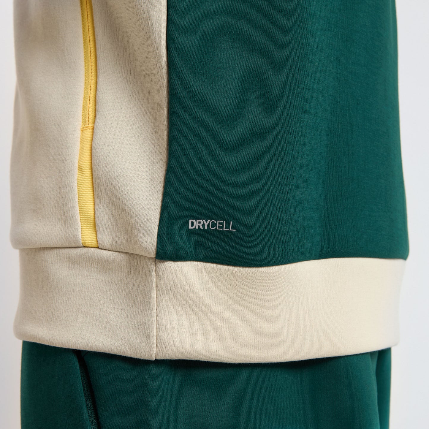 MILAN PUMATECH 2025/26 GREEN JACKET WITH ZIPPER AND HOOD