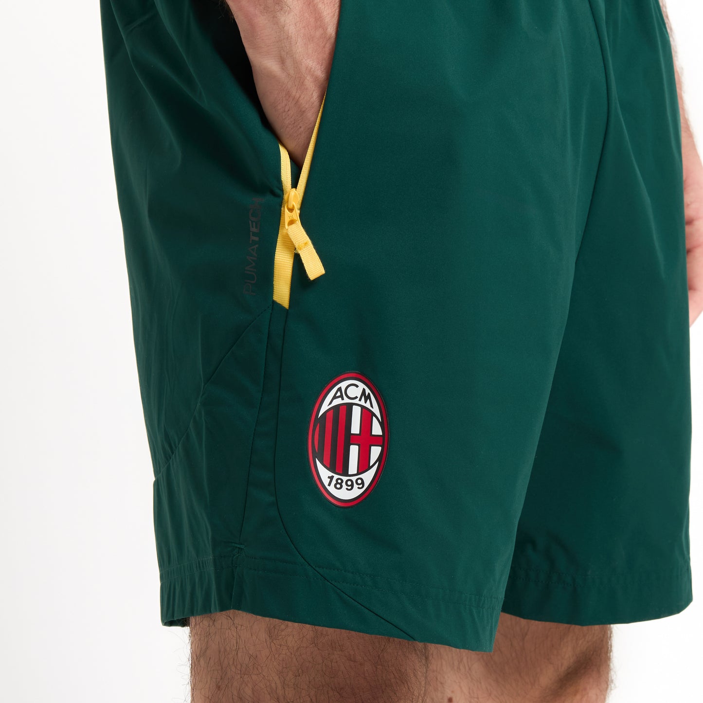 MILAN PUMATECH 2025/26 GREEN SHORTS WITH POCKETS