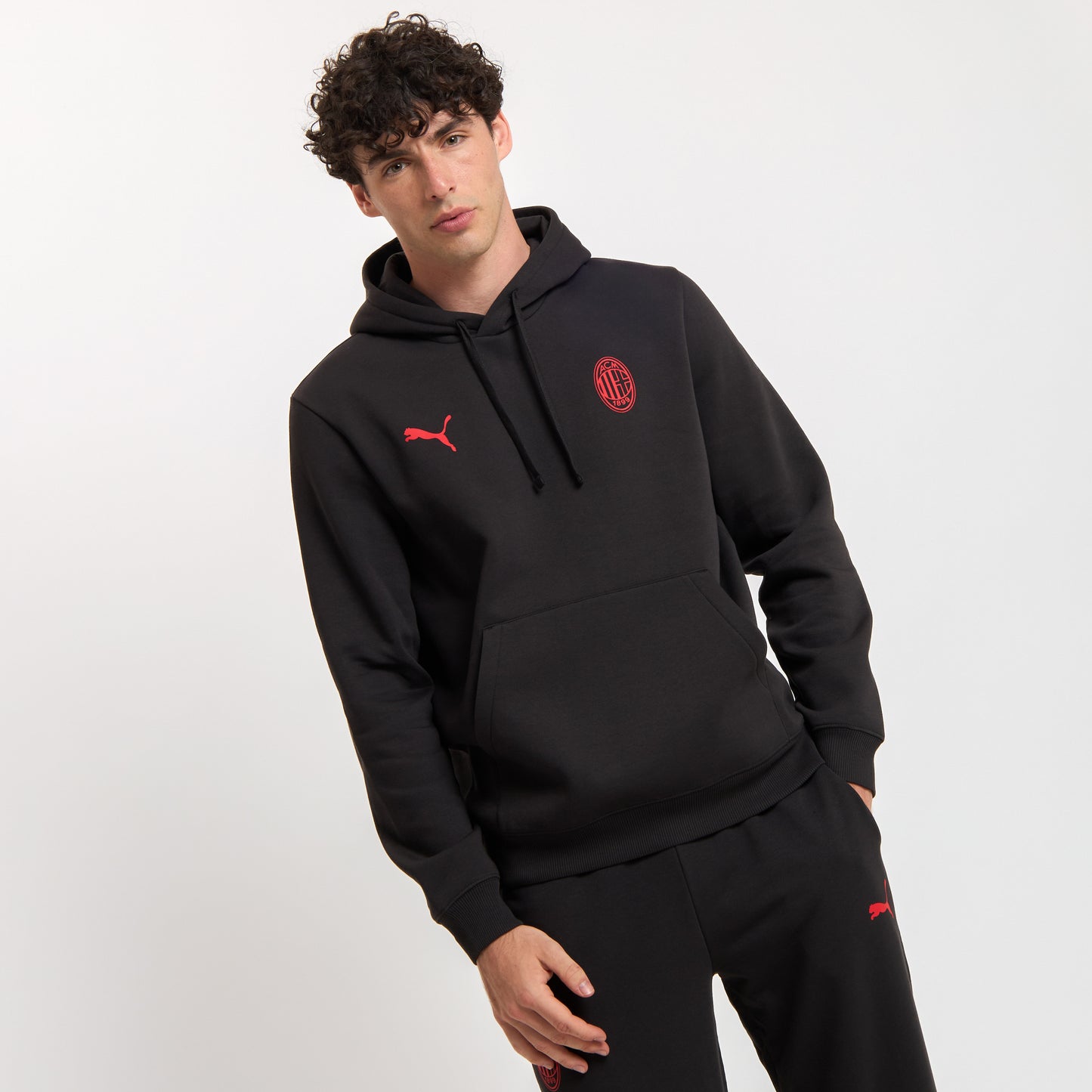 AC MILAN BLACK HOODIE ESSENTIAL COLLECTION