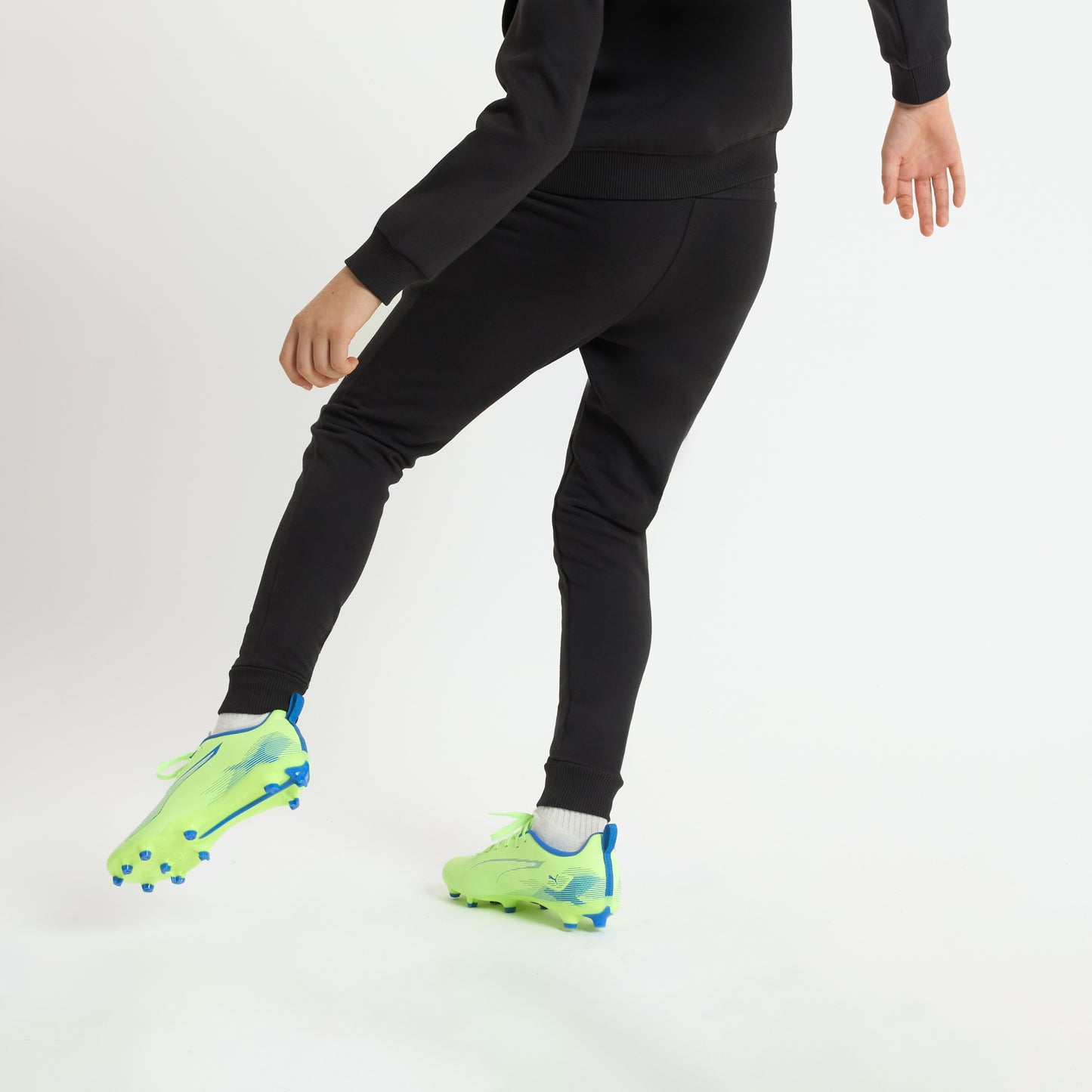 AC MILAN KIDS BLACK PANTS ESSENTIAL COLLECTION