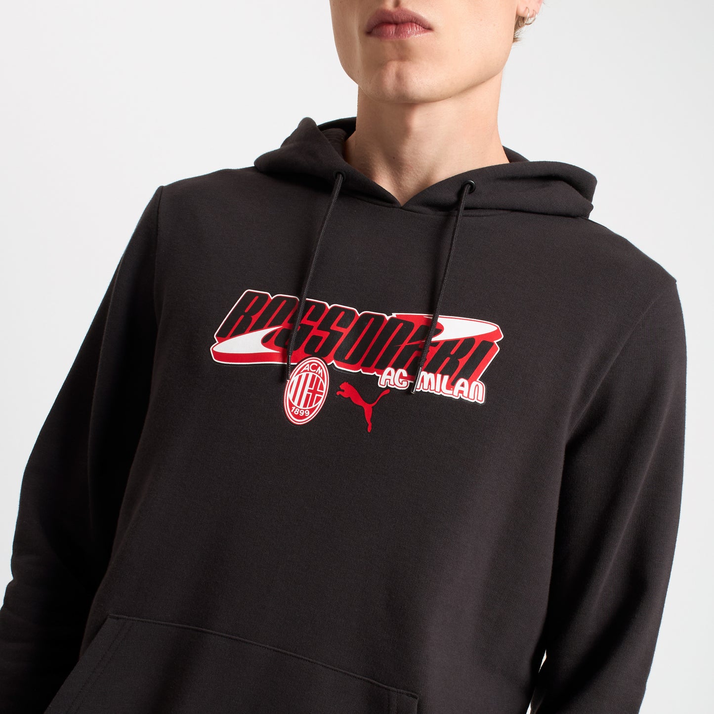 FELPA NERA CON GRAFICA ROSSONERI MILAN CULTURE