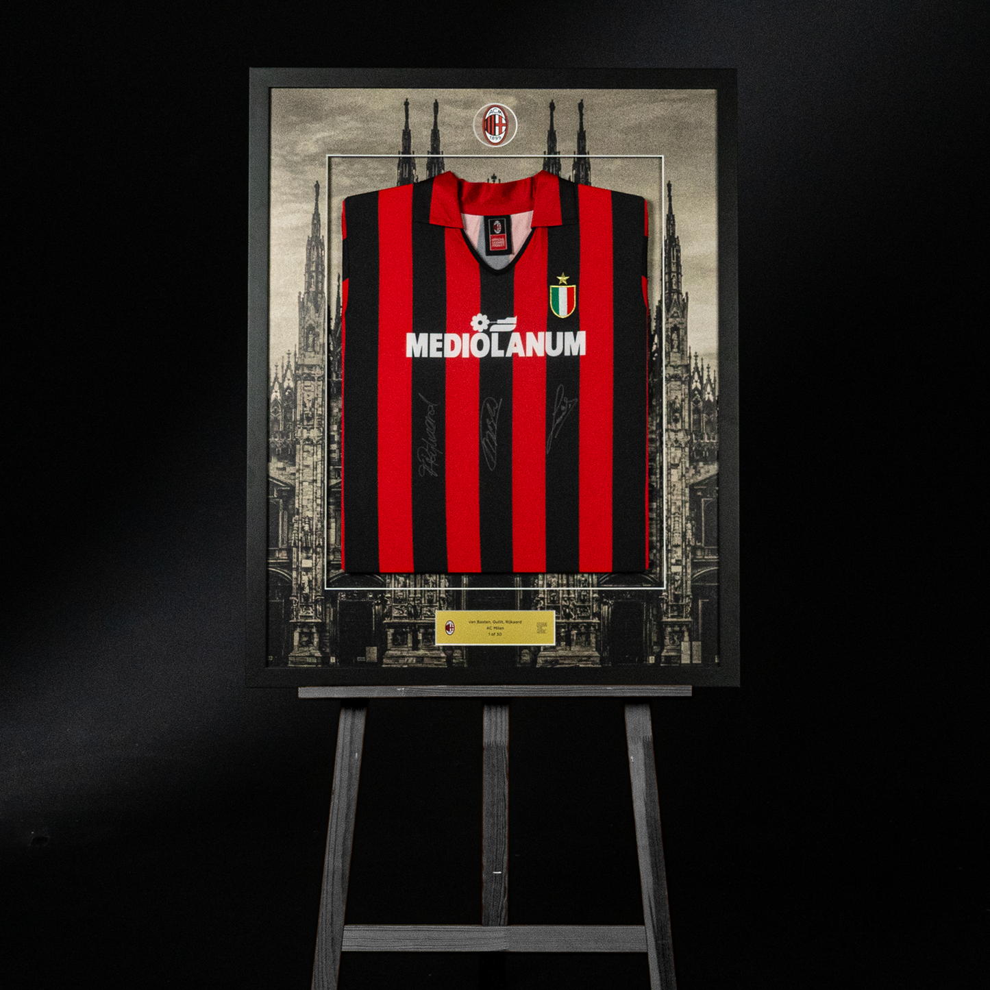 VAN BASTEN, GULLIT E RIJKAARD AC MILAN SIGNED AND FRAMED HOME JERSEY 1988/89