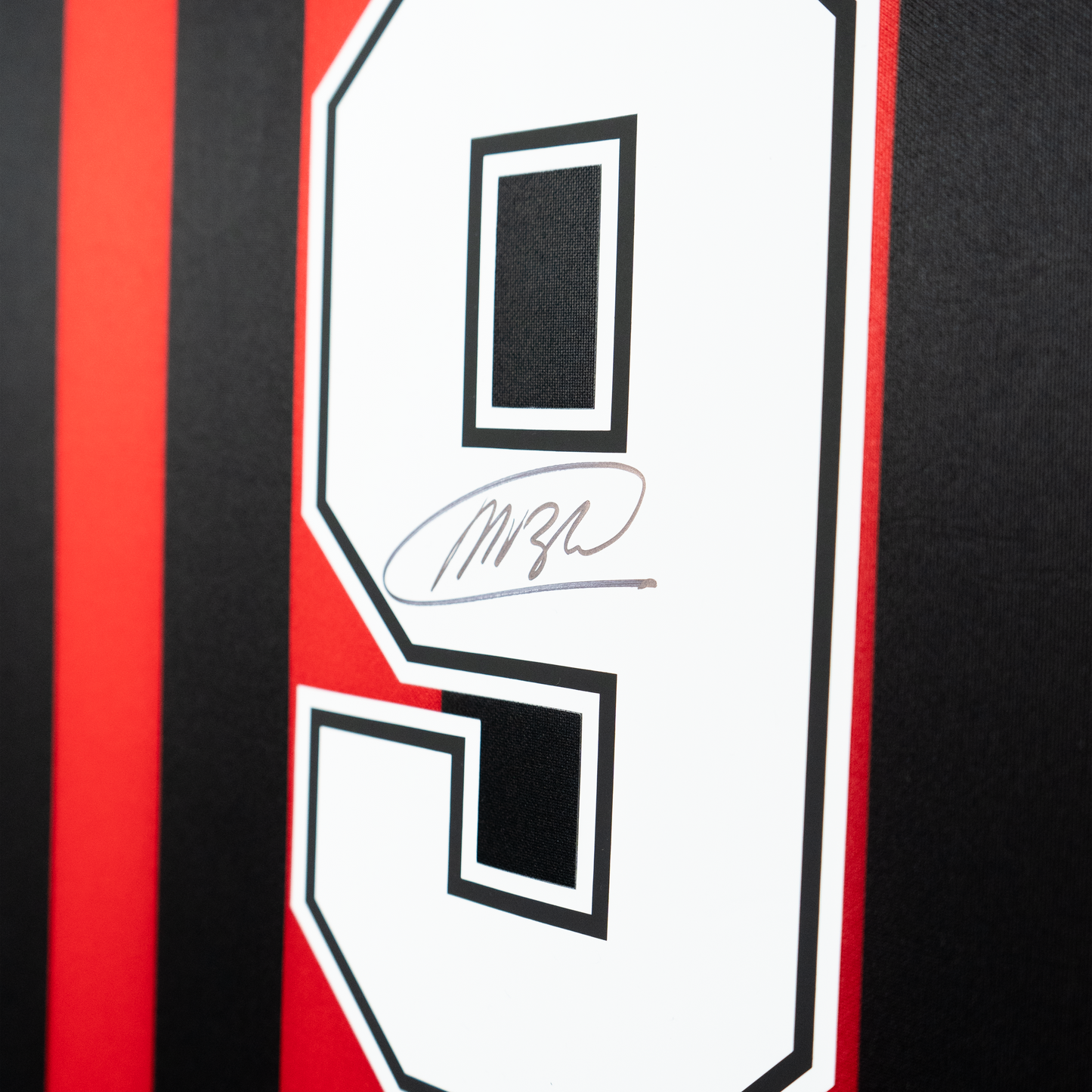 VAN BASTEN AC MILAN SIGNED AND FRAMED HOME JERSEY 1988/89